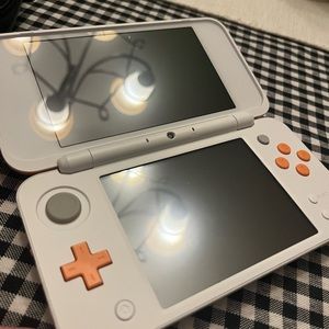 Used 2ds XL